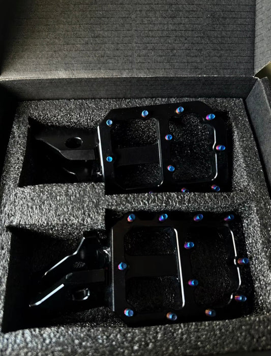 Titanium black wide pegs